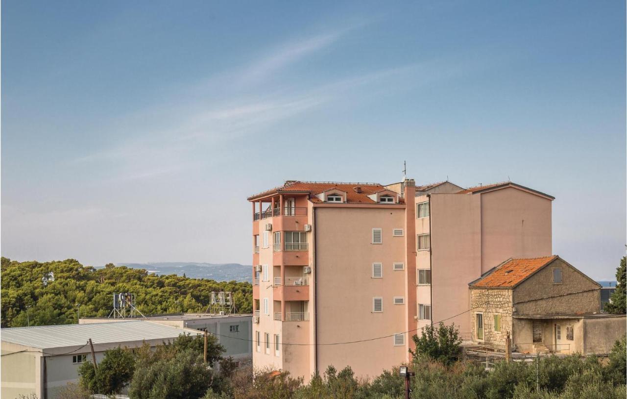 Amazing Apartment In Makarska With Wifi מראה חיצוני תמונה