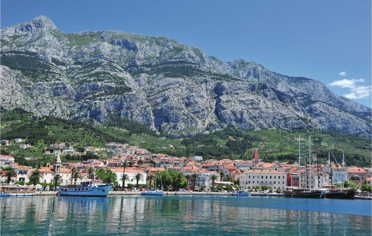 Amazing Apartment In Makarska With Wifi מראה חיצוני תמונה